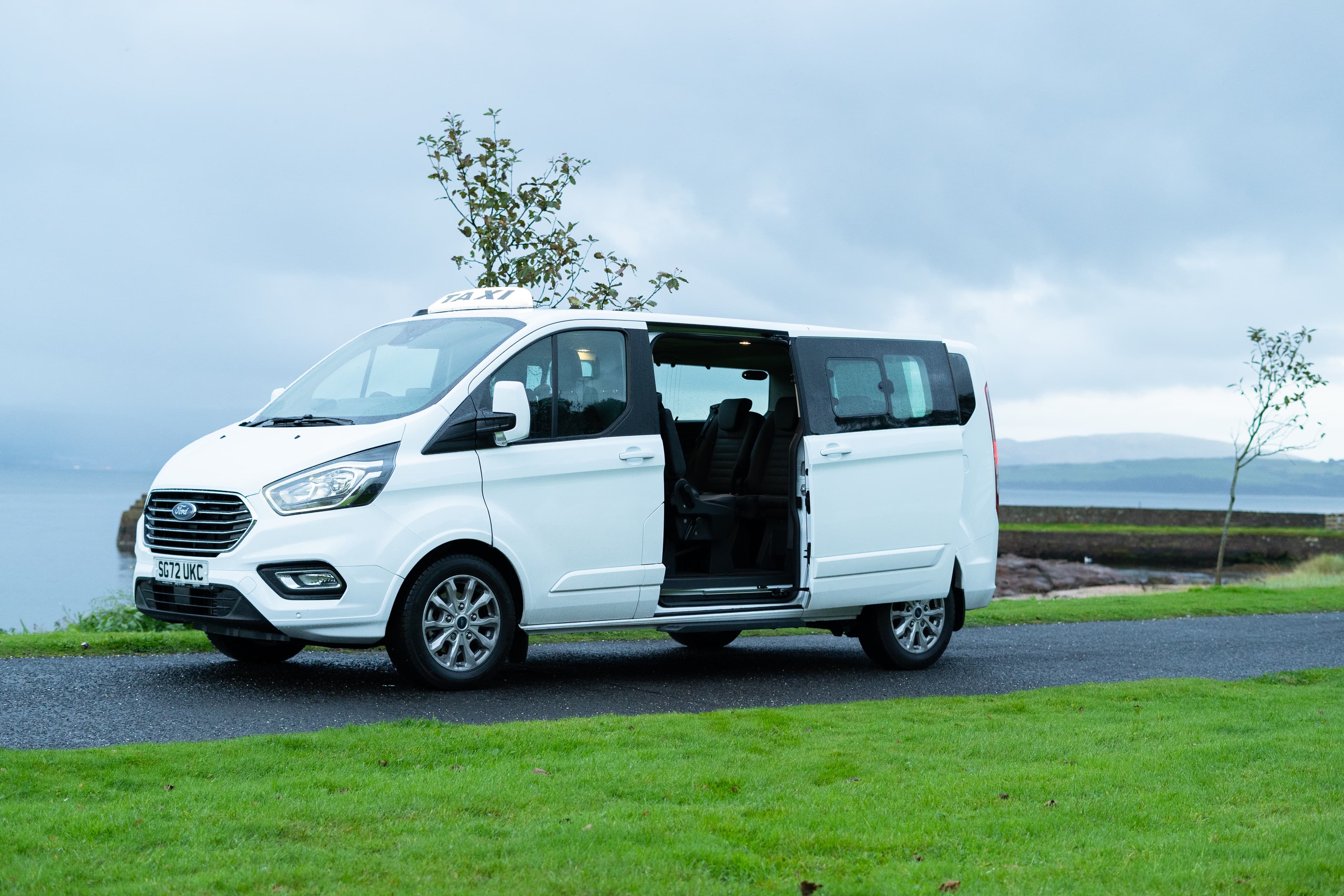 Ford Transit minibus