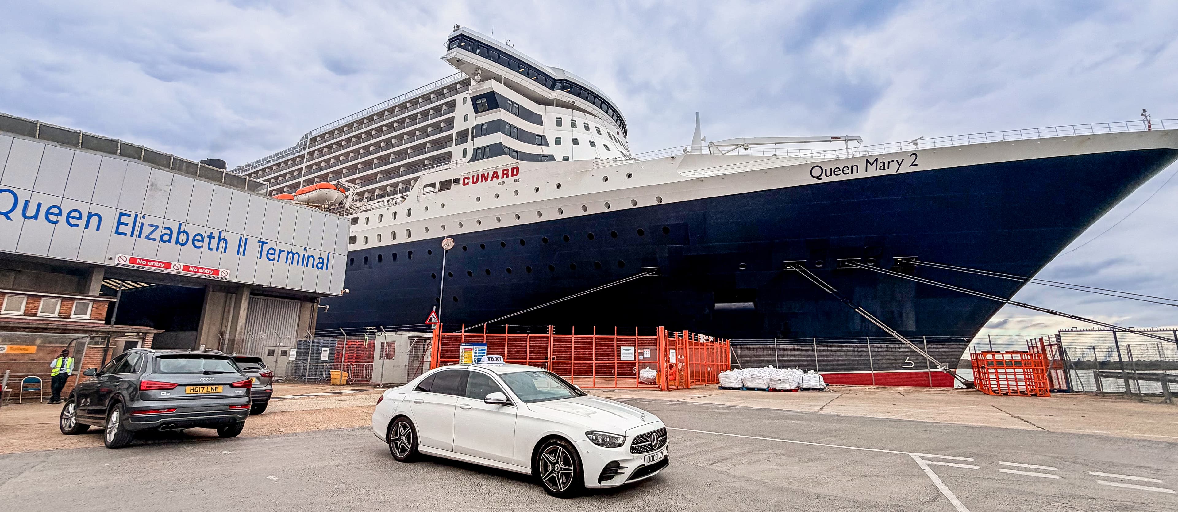 Executive cruise and airport transfers
